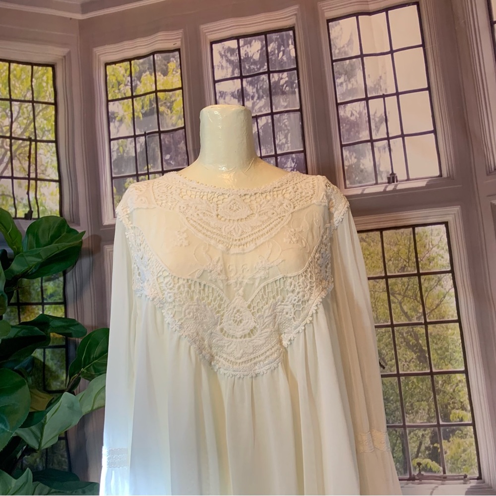 Indigo Thread Co Lace Embroidery Embroidered Off White Flowy Fancy Boho - Picture 6 of 15